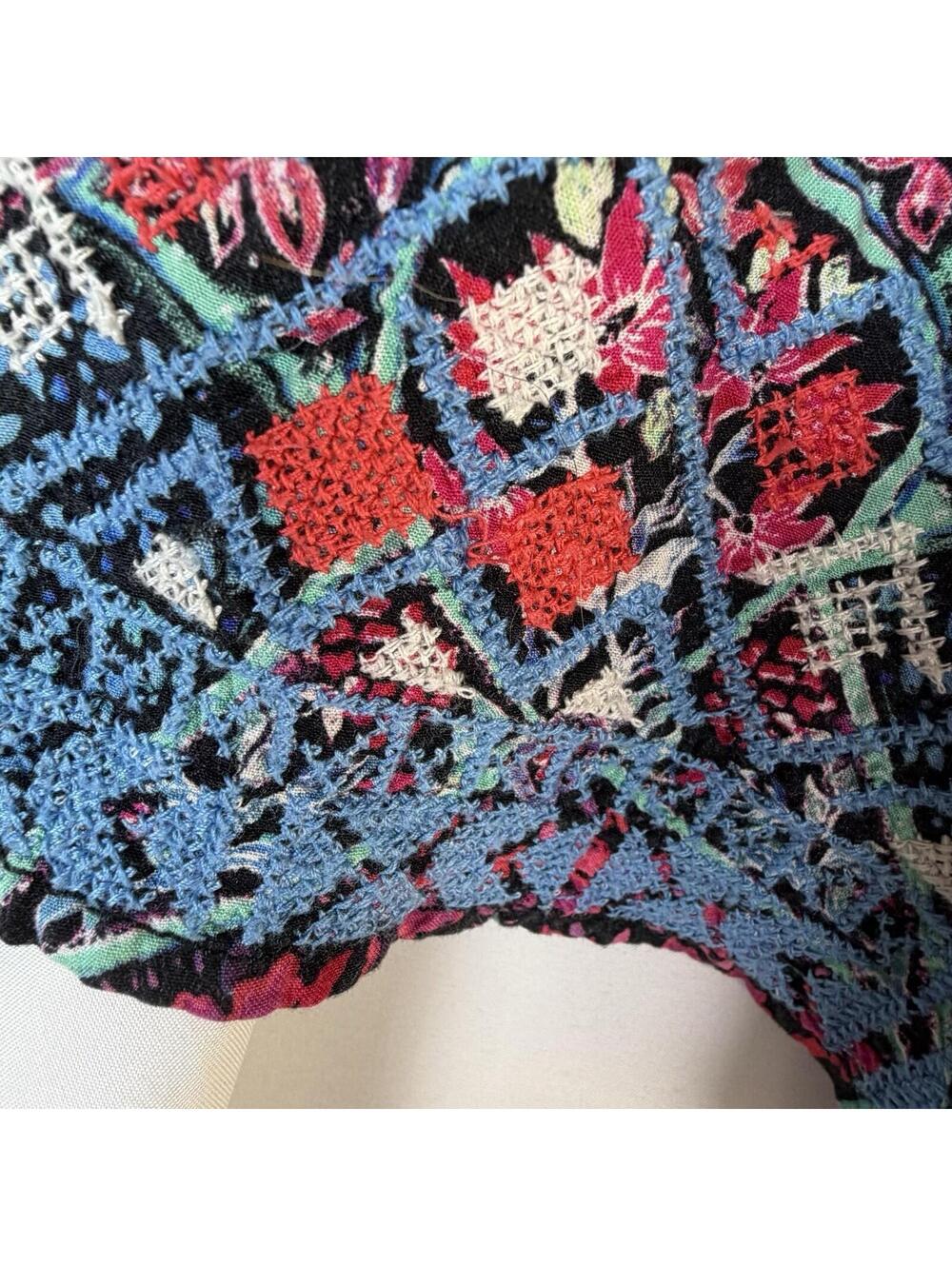 Gap Shorts Women's Boho Elastic Waist Tasseled Drawstring Embroidery Size Large - Picture 8 of 9